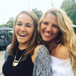 Meet your Posher, Chloe